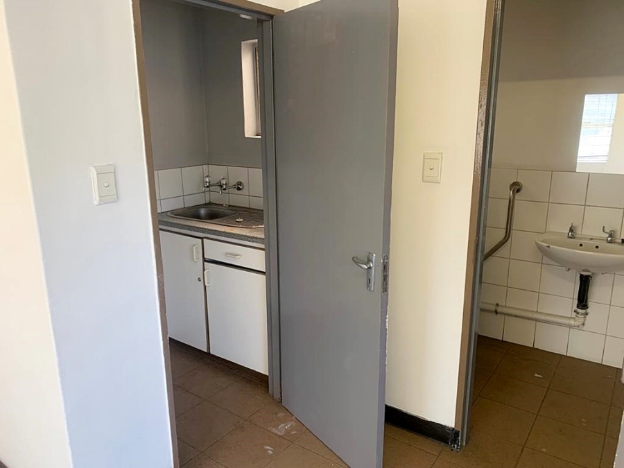To Let commercial Property for Rent in Oos Einde Free State